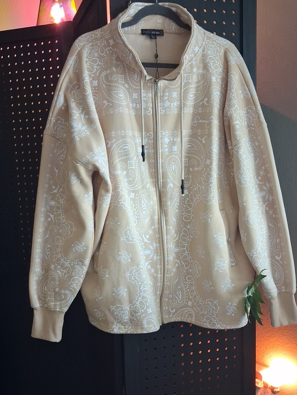 Missguided X S.J-   Oversized Beige Paisley Zip-Up Jacket - Women Size 8